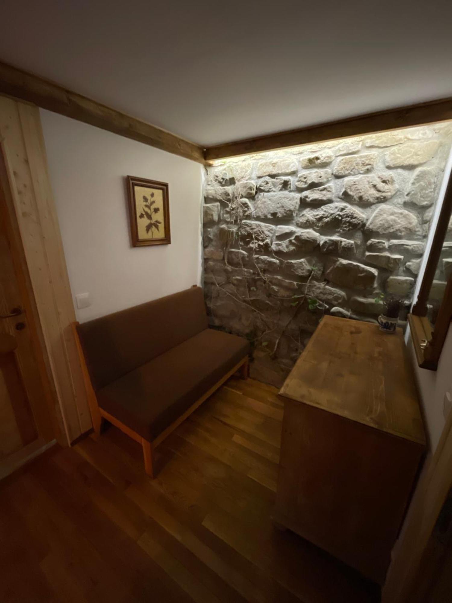 Cedru - Catun Sinaia